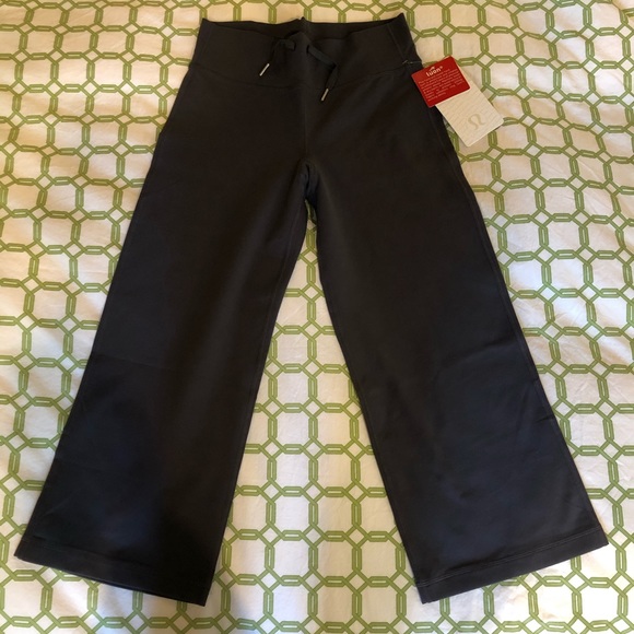 Lululemon Relaxed Fit Crop II Pants Sz 4 - Picture 2 of 6